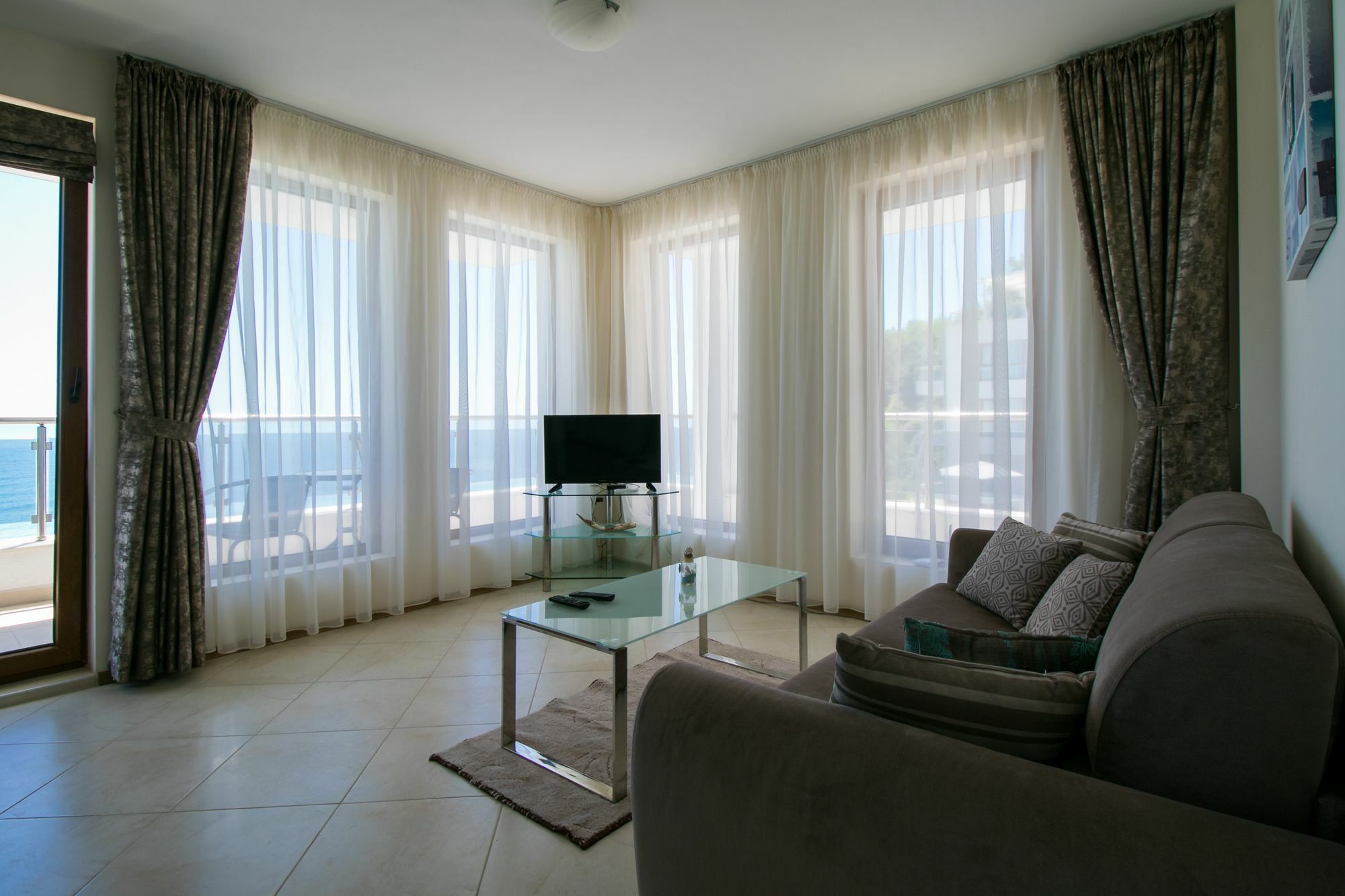 Byala Vista Cliff Apartments Exterior photo